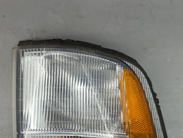 1999-2002 Isuzu Trooper Passenger Right Oem Head Light Headlight Lamp