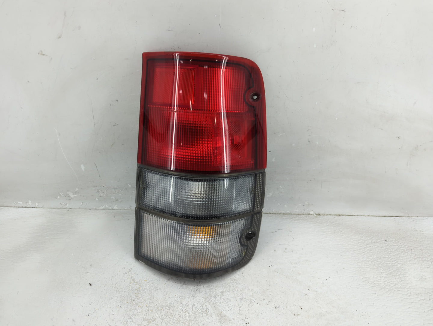 2000-2002 Isuzu Trooper Tail Light Assembly Passenger Right OEM Fits Fits 2000 2001 2002 OEM Used Auto Parts - Oemusedautopa