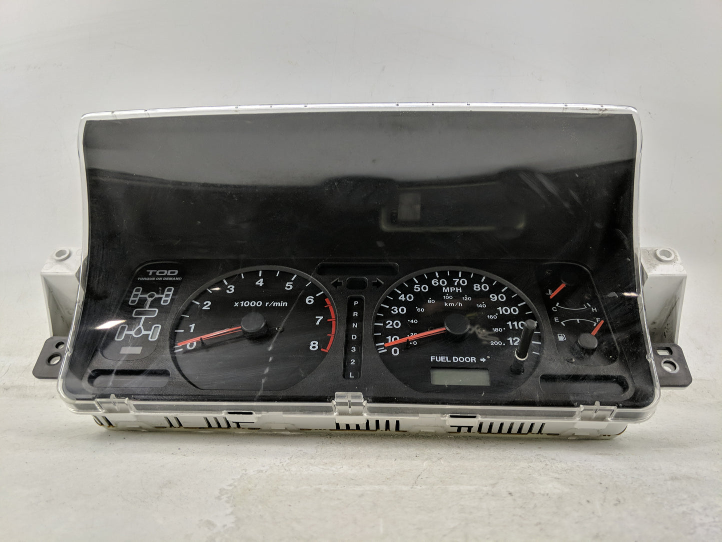 2000-2001 Isuzu Trooper Instrument Cluster Speedometer Gauges P/N:8972194771 Fits Fits 2000 2001 OEM Used Auto Parts - Oemus