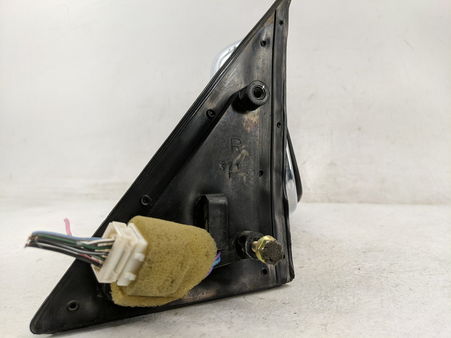 1998-2002 Isuzu Trooper Passenger Side View Mirror - Right Door Mirror OEM Used - Oemusedautoparts1.com