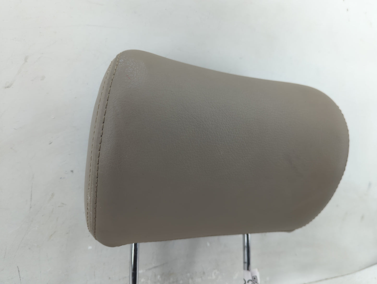 2001 Isuzu Trooper Headrest Head Rest Rear Seat Fits OEM Used Auto Parts - Oemusedautoparts1.com