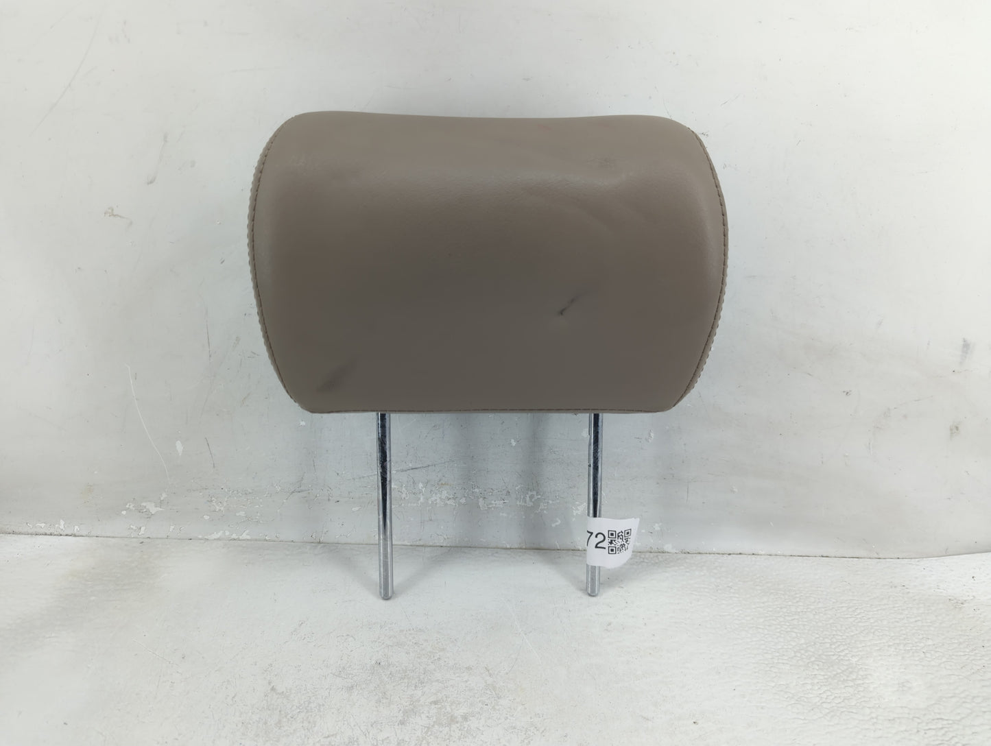 2001 Isuzu Trooper Headrest Head Rest Rear Seat Fits OEM Used Auto Parts - Oemusedautoparts1.com