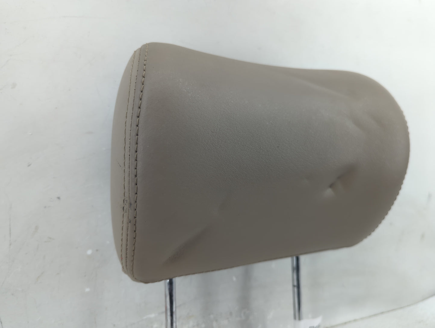 2001 Isuzu Trooper Headrest Head Rest Rear Seat Fits OEM Used Auto Parts - Oemusedautoparts1.com