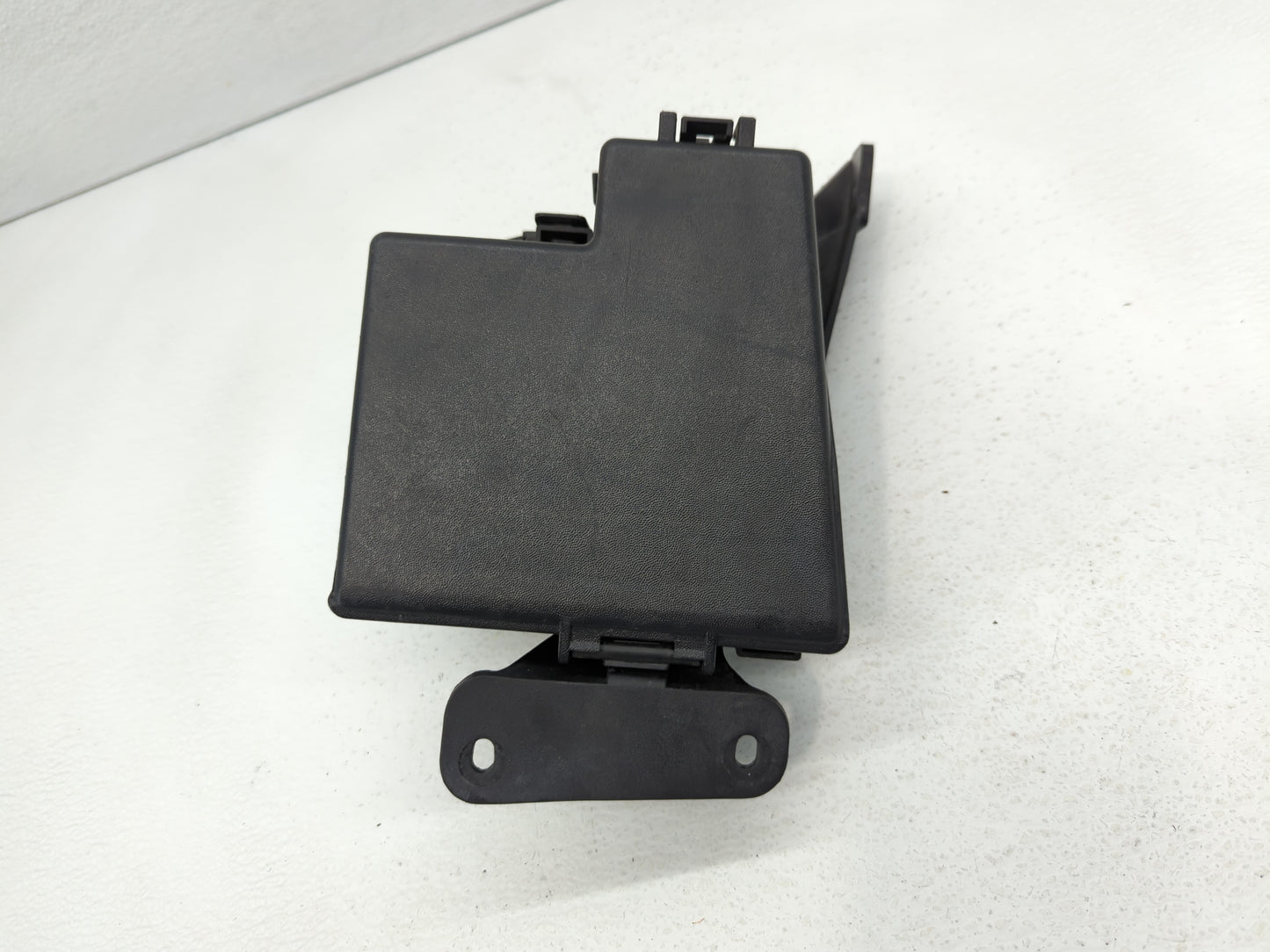 2000-2001 Jaguar S-Type Fusebox Fuse Box Panel Relay Module P/N:XW4T-14A075-C Fits Fits 2000 2001 OEM Used Auto Parts - Oemu