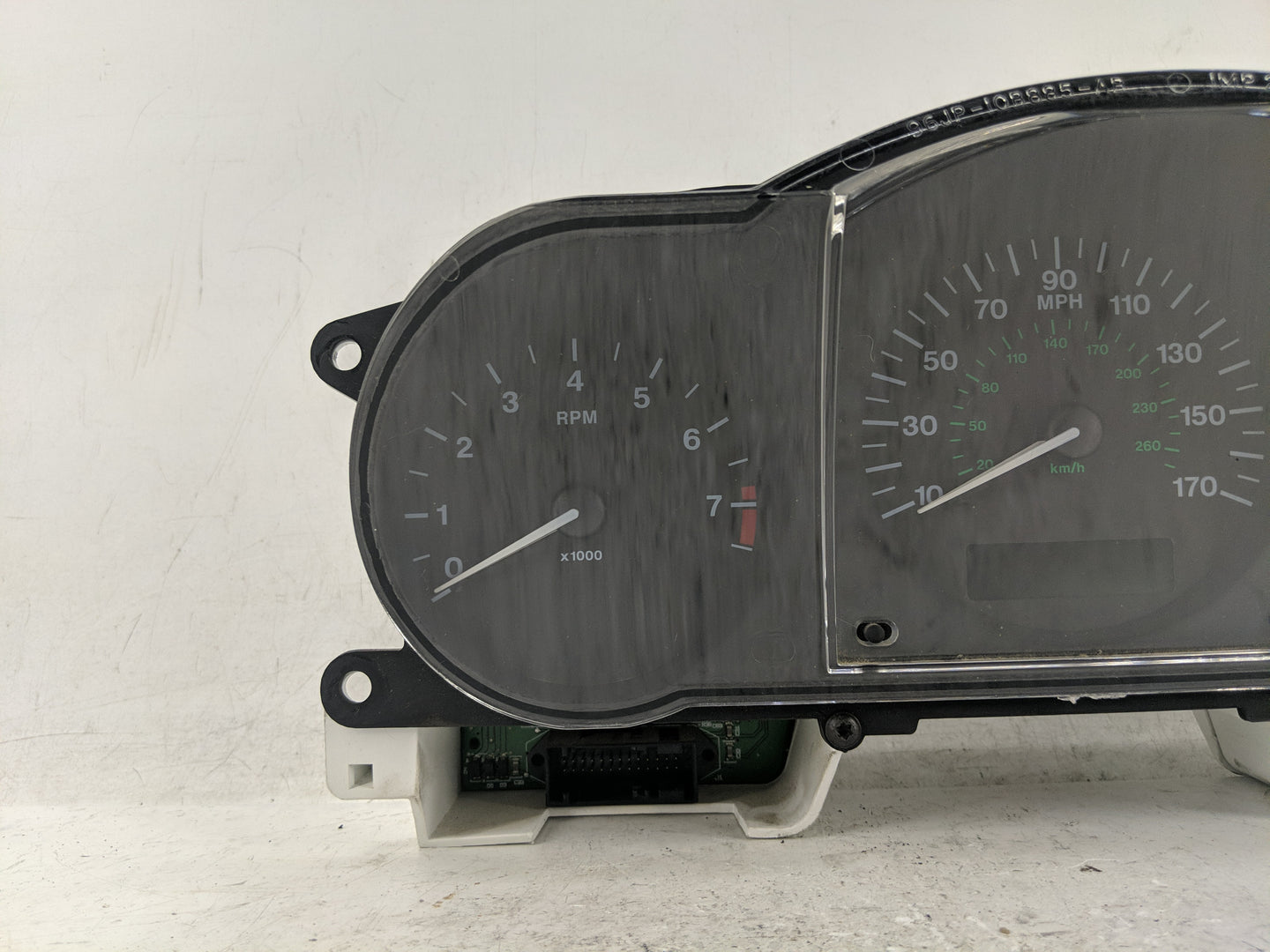 2001-2002 Jaguar Xj8 Instrument Cluster Speedometer Gauges Fits Fits 2001 2002 OEM Used Auto Parts - Oemusedautoparts1.com