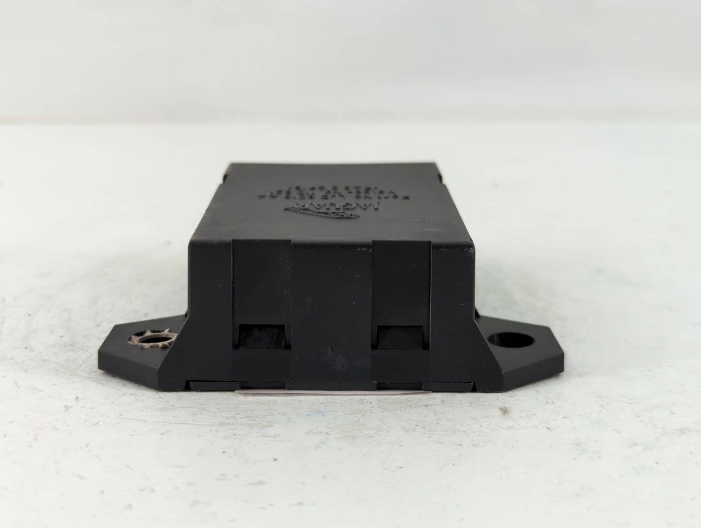 2000-2003 Jaguar Xj8 Body Control Module Bcm Inner Cabin Fuse Box - Oemusedautoparts1.com