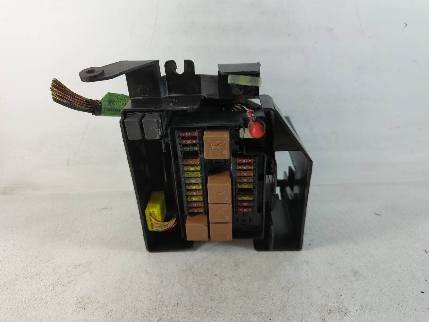 2000-2003 Jaguar Xj8 Fusebox Fuse Box Panel Relay Module P/N:PP-T20 GJA 3892 AA Fits Fits 2000 2001 2002 2003 OEM Used Auto 
