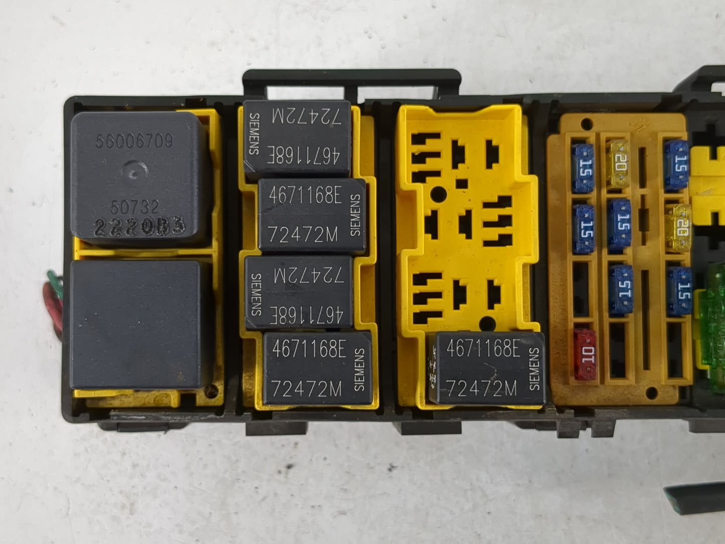 2000-2004 Jeep Grand Cherokee Fusebox Fuse Box Panel Relay Module P/N:56038363AC Fits Fits 2000 2001 2002 2003 2004 OEM Used
