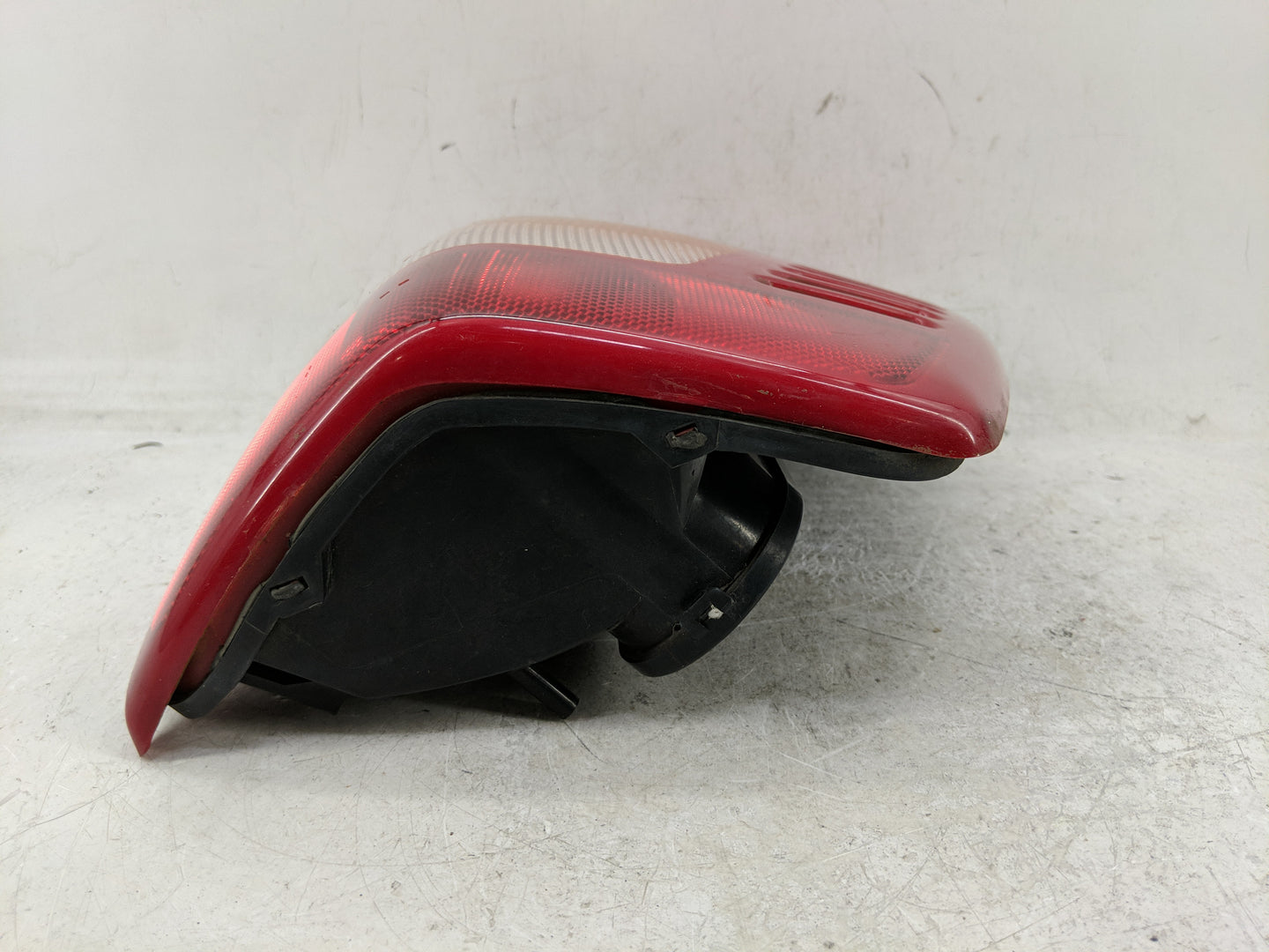 1999-2002 Jeep Grand Cherokee Tail Light Assembly Passenger Right OEM P/N:55155138 Fits Fits 1999 2000 2001 2002 OEM Used Au