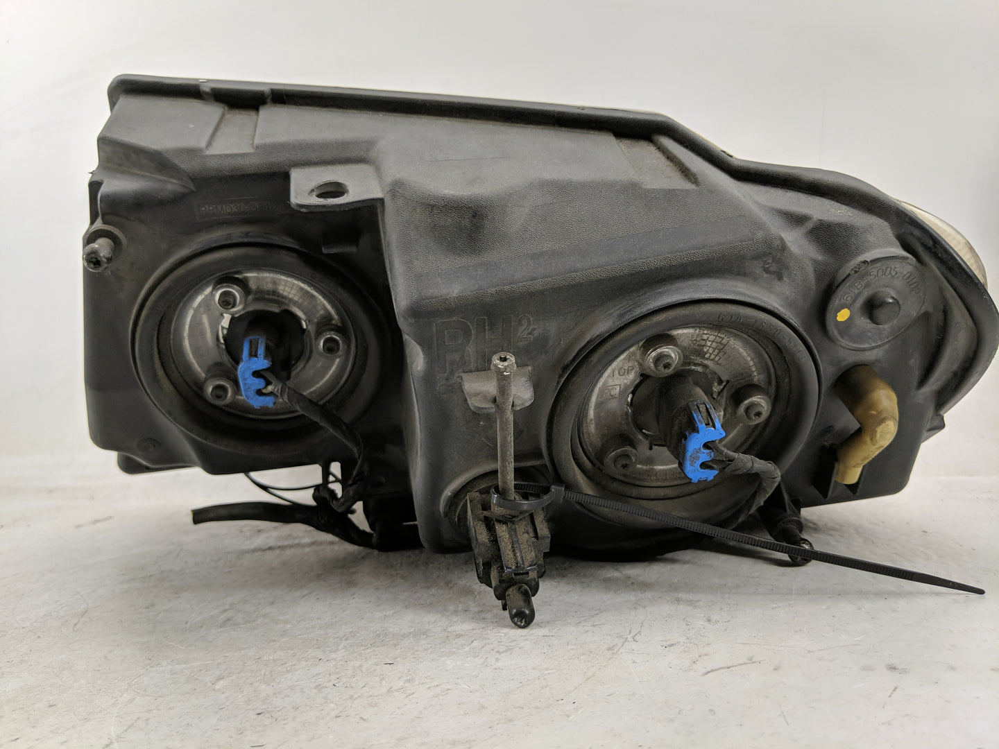 1999 Jeep Grand Cherokee Passenger Right Oem Head Light Headlight Lamp - Oemusedautoparts1.com