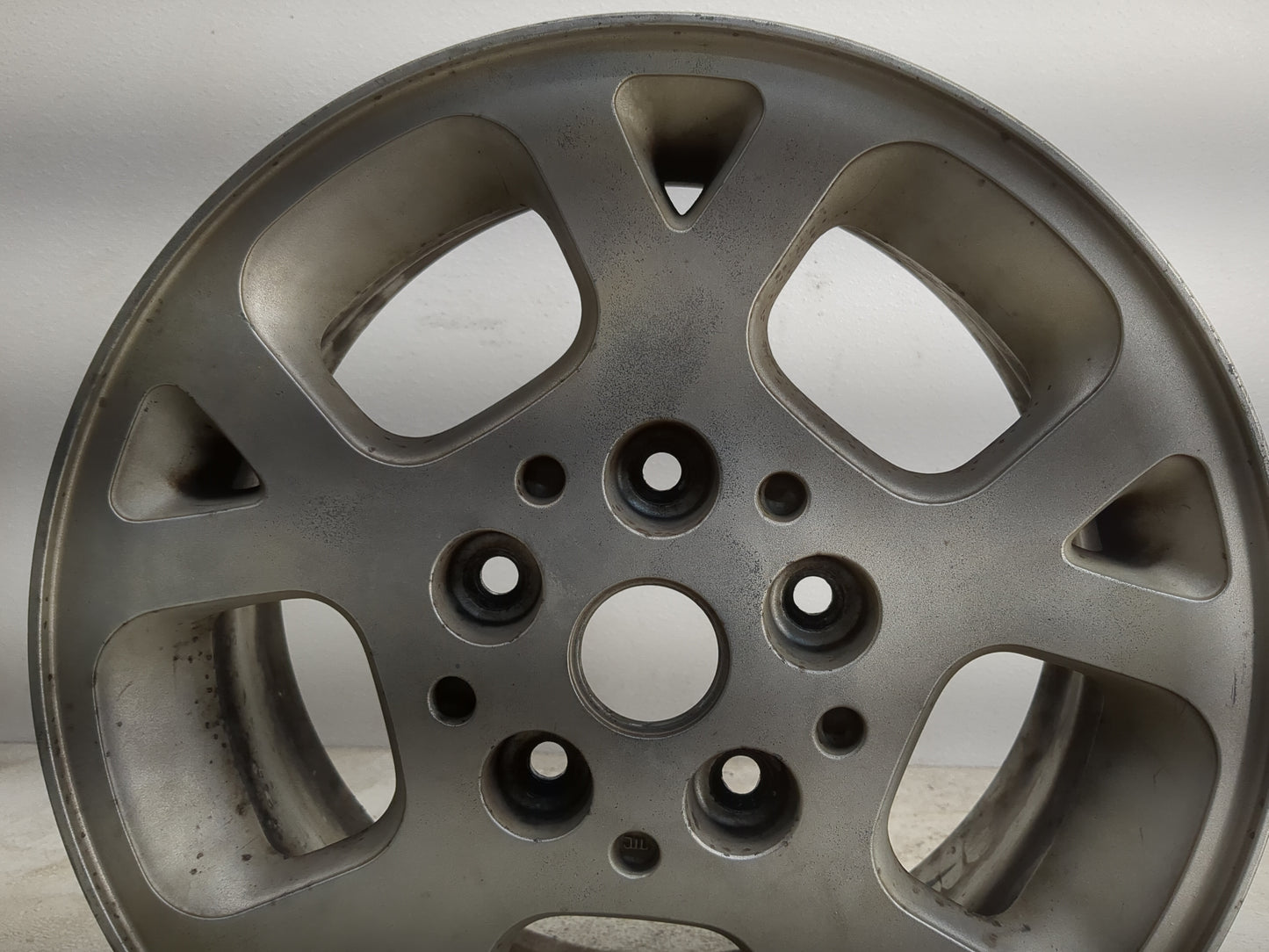 1999-2003 Jeep Grand Cherokee Oem Wheel Rim 1263945 - Oemusedautoparts1.com