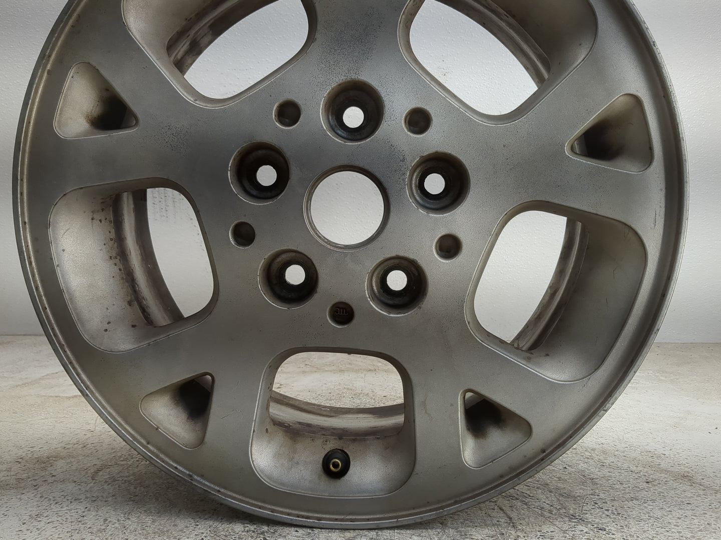 1999-2003 Jeep Grand Cherokee Oem Wheel Rim 1263945 - Oemusedautoparts1.com