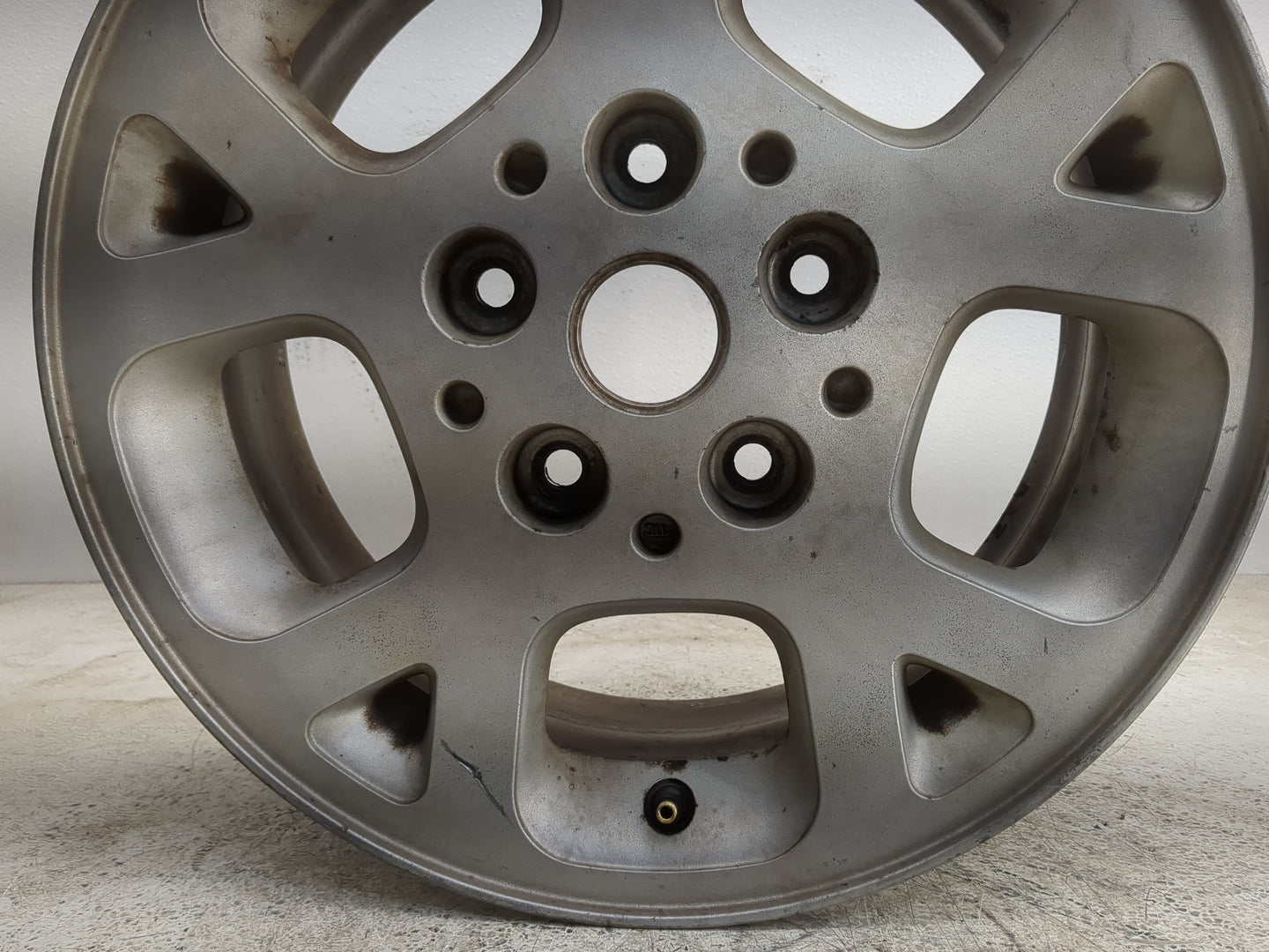 1999-2003 Jeep Grand Cherokee Oem Wheel Rim - Oemusedautoparts1.com
