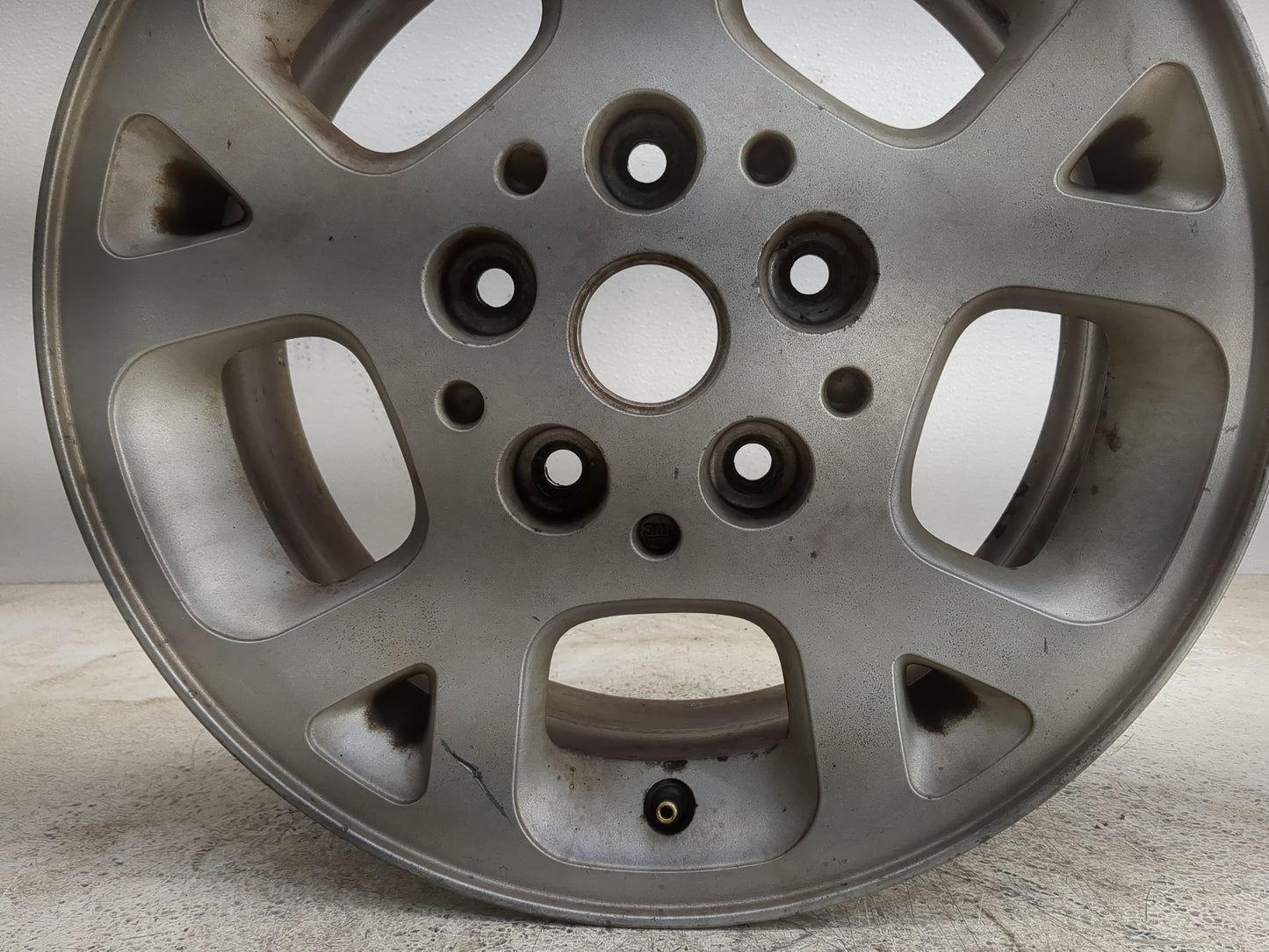 1999-2003 Jeep Grand Cherokee Oem Wheel Rim - Oemusedautoparts1.com