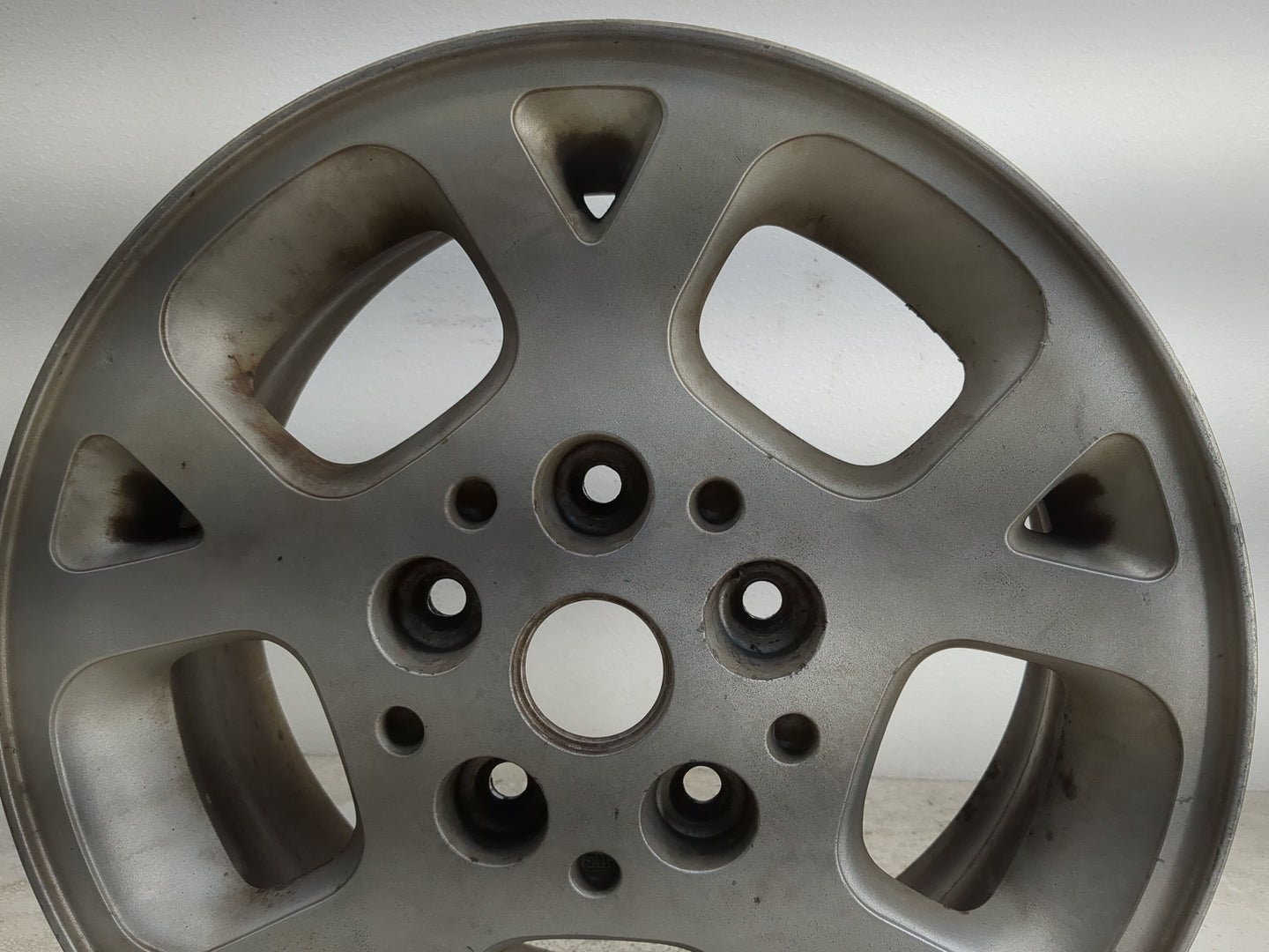 1999-2003 Jeep Grand Cherokee Oem Wheel Rim - Oemusedautoparts1.com