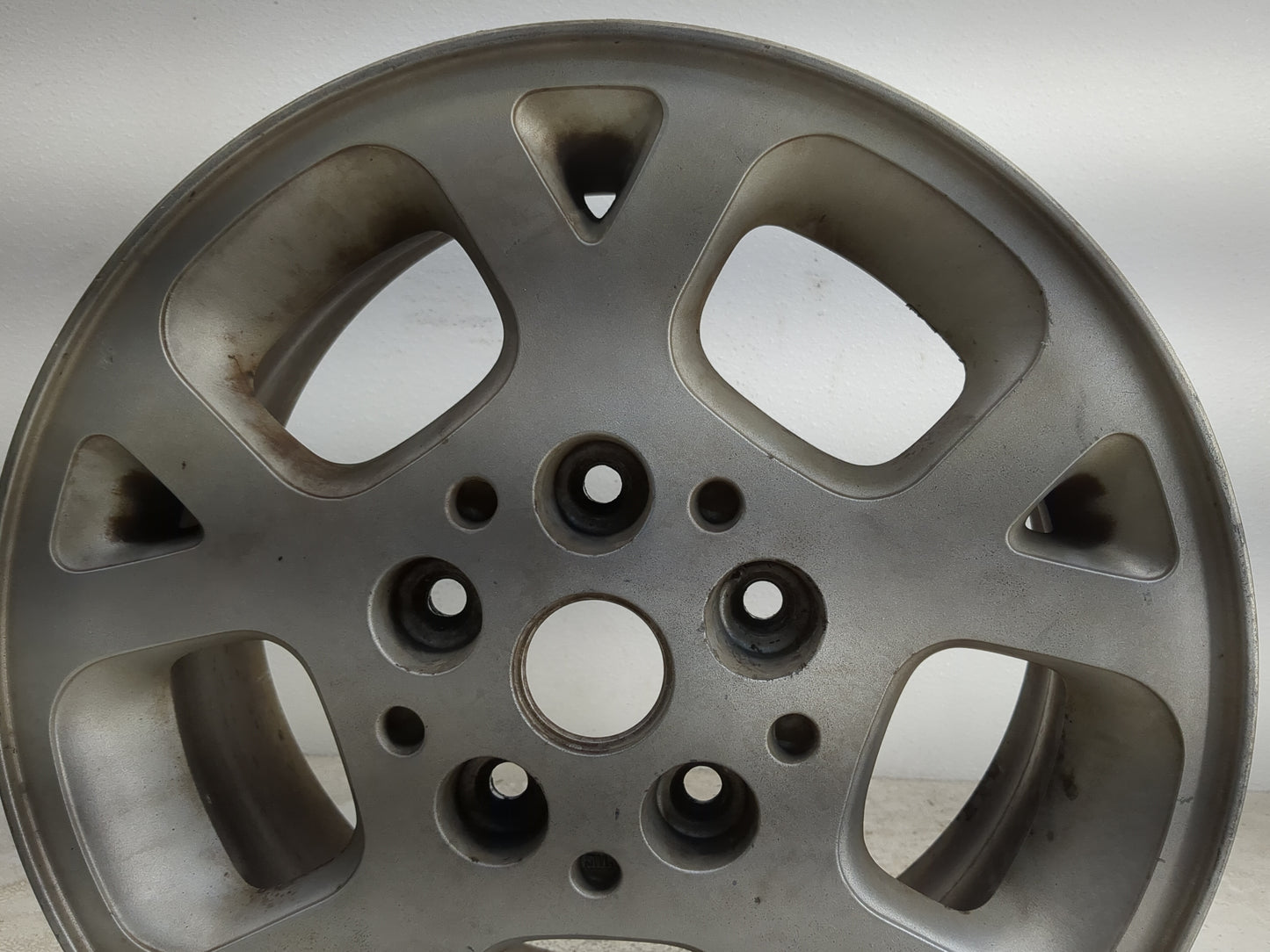 1999-2003 Jeep Grand Cherokee Oem Wheel Rim - Oemusedautoparts1.com