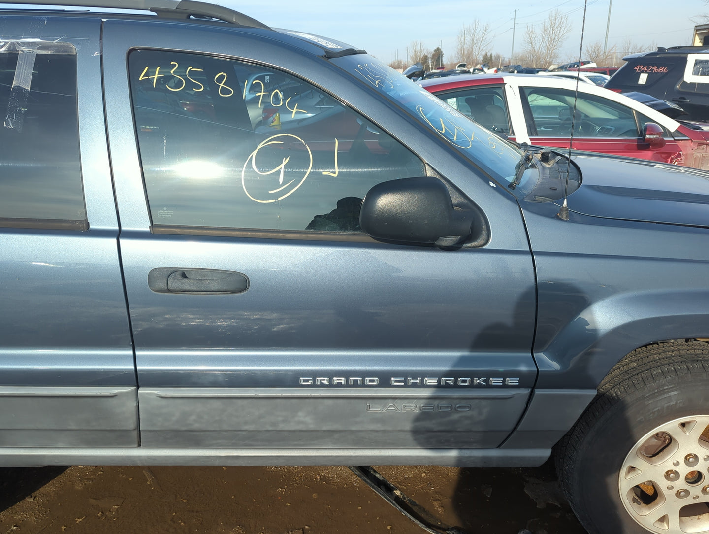 1999-2004 Jeep Grand Cherokee Passenger Front Door Oem - Oemusedautoparts1.com