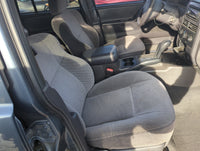 2000-2004 Jeep Grand Cherokee Passenger Front Seat Oem - Oemusedautoparts1.com