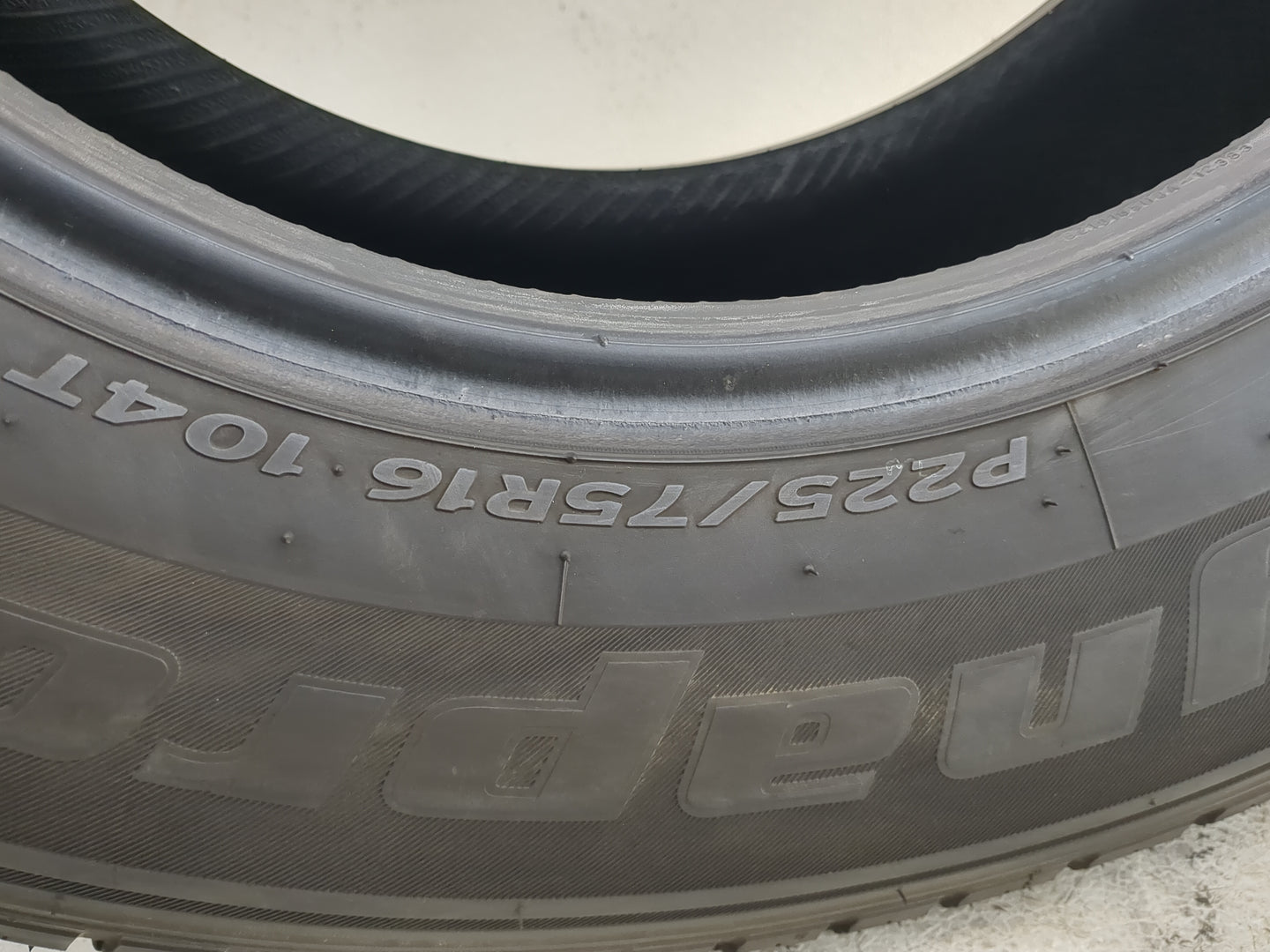 Used Tire 225/75R16 HANKOOK DYNAPRO HT 104T - Tread Depth 11/32 - Oemusedautoparts1.com