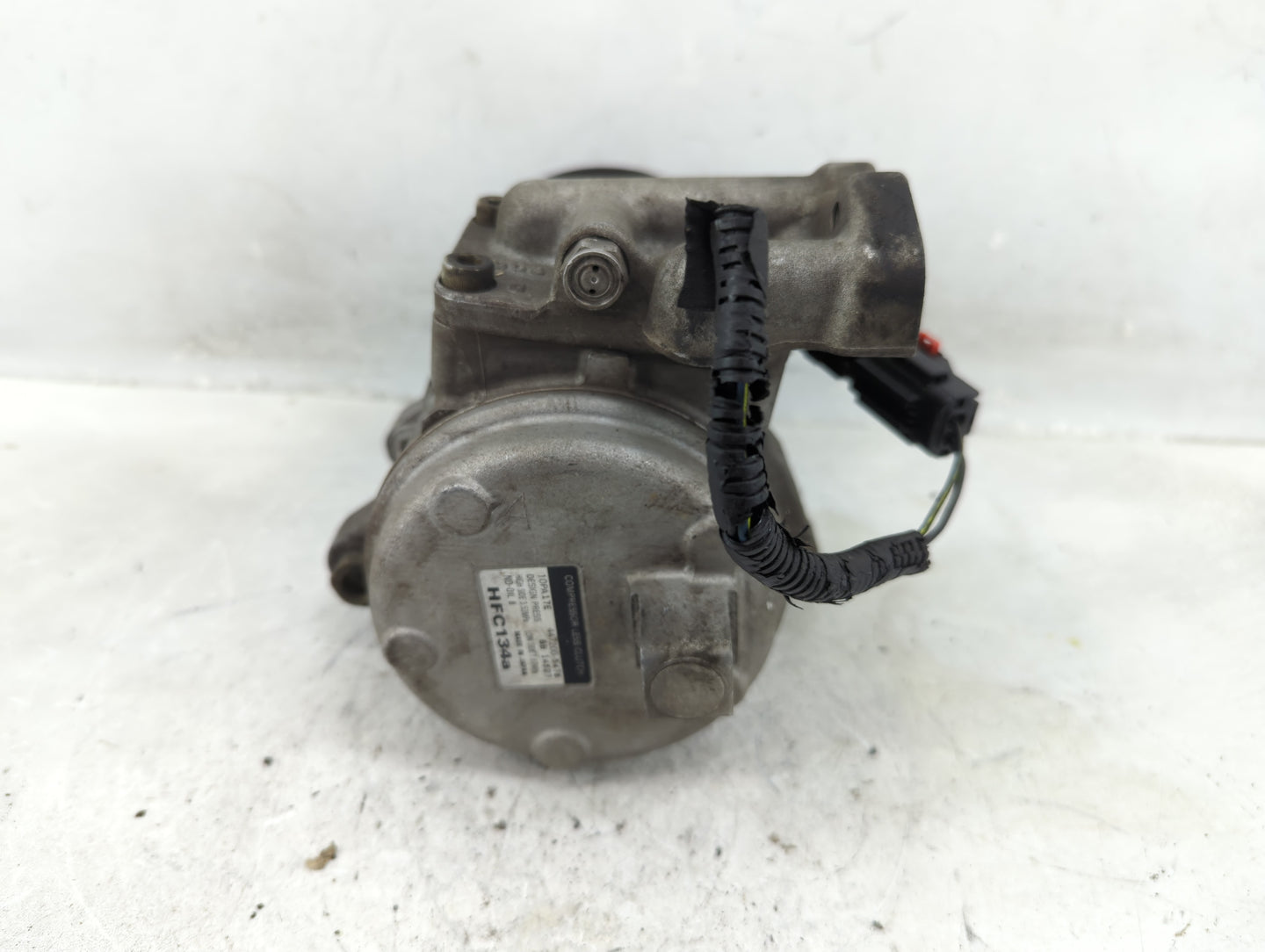 2000-2001 Jeep Grand Cherokee Air Conditioning A/c Ac Compressor Oem - Oemusedautoparts1.com