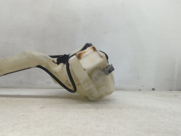 2000 Jeep Grand Cherokee Windshield Washer Fluid Reservoir Bottle Oem 1473687