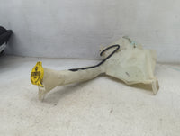 2000 Jeep Grand Cherokee Windshield Washer Fluid Reservoir Bottle Oem 1473687 - Oemusedautoparts1.com
