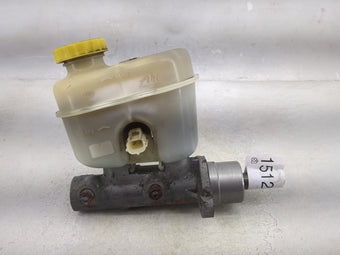 compare product 1999-2004 Jeep Grand Cherokee Brake Master Cylinder 1512838