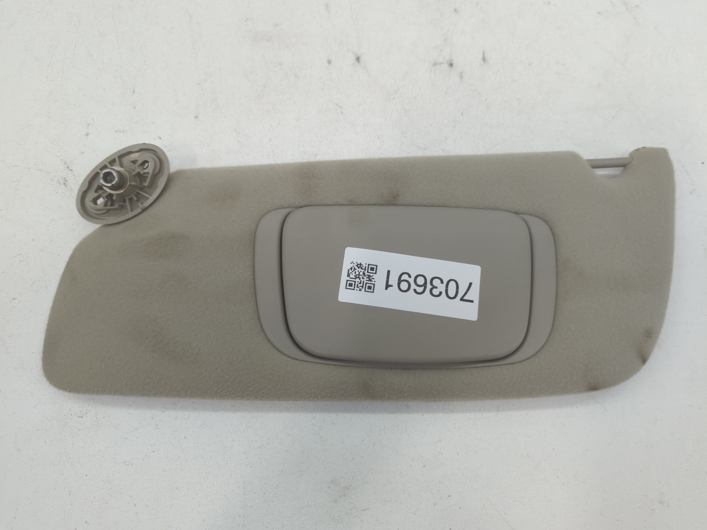 2001 Jeep Grand Cherokee Sun Visor Shade Replacement Passenger Right Mirror Fits OEM Used Auto Parts - Oemusedautoparts1.com