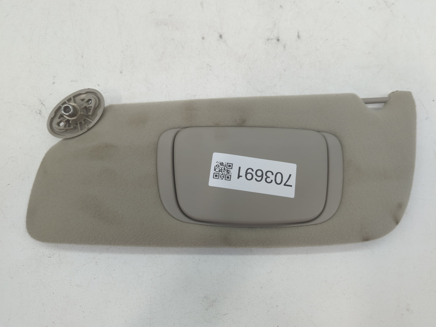 2001 Jeep Grand Cherokee Sun Visor Shade Replacement Passenger Right Mirror Fits OEM Used Auto Parts - Oemusedautoparts1.com