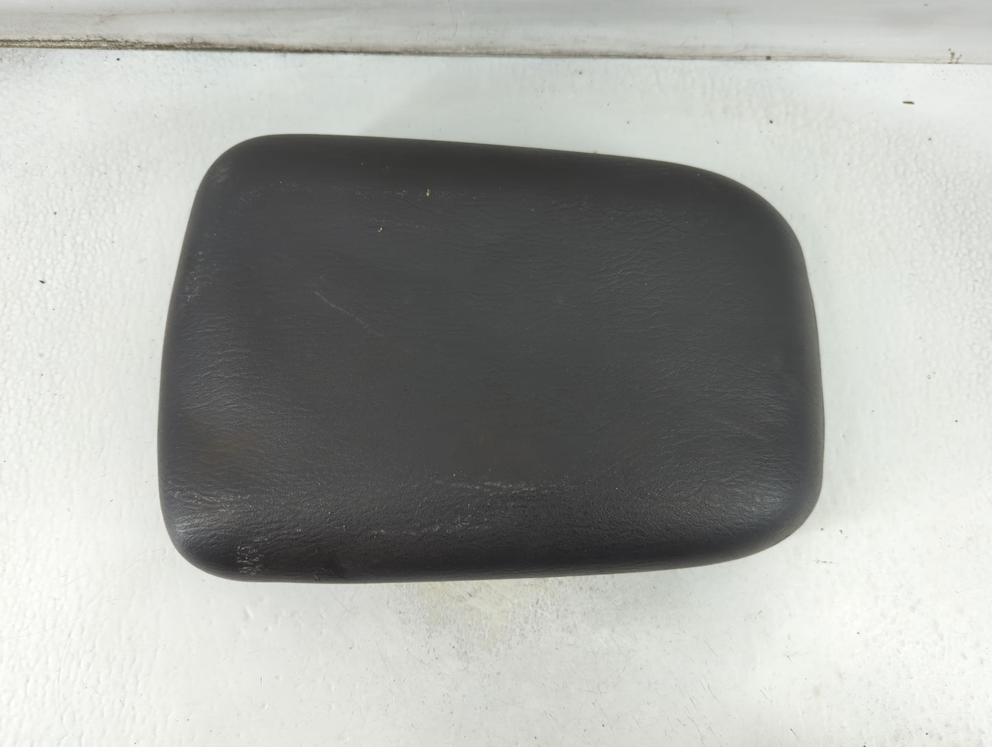 2000-2004 Jeep Grand Cherokee Center Console Armrest Cover Lid Fits Fits 2000 2001 2002 2003 2004 OEM Used Auto Parts - Oemu