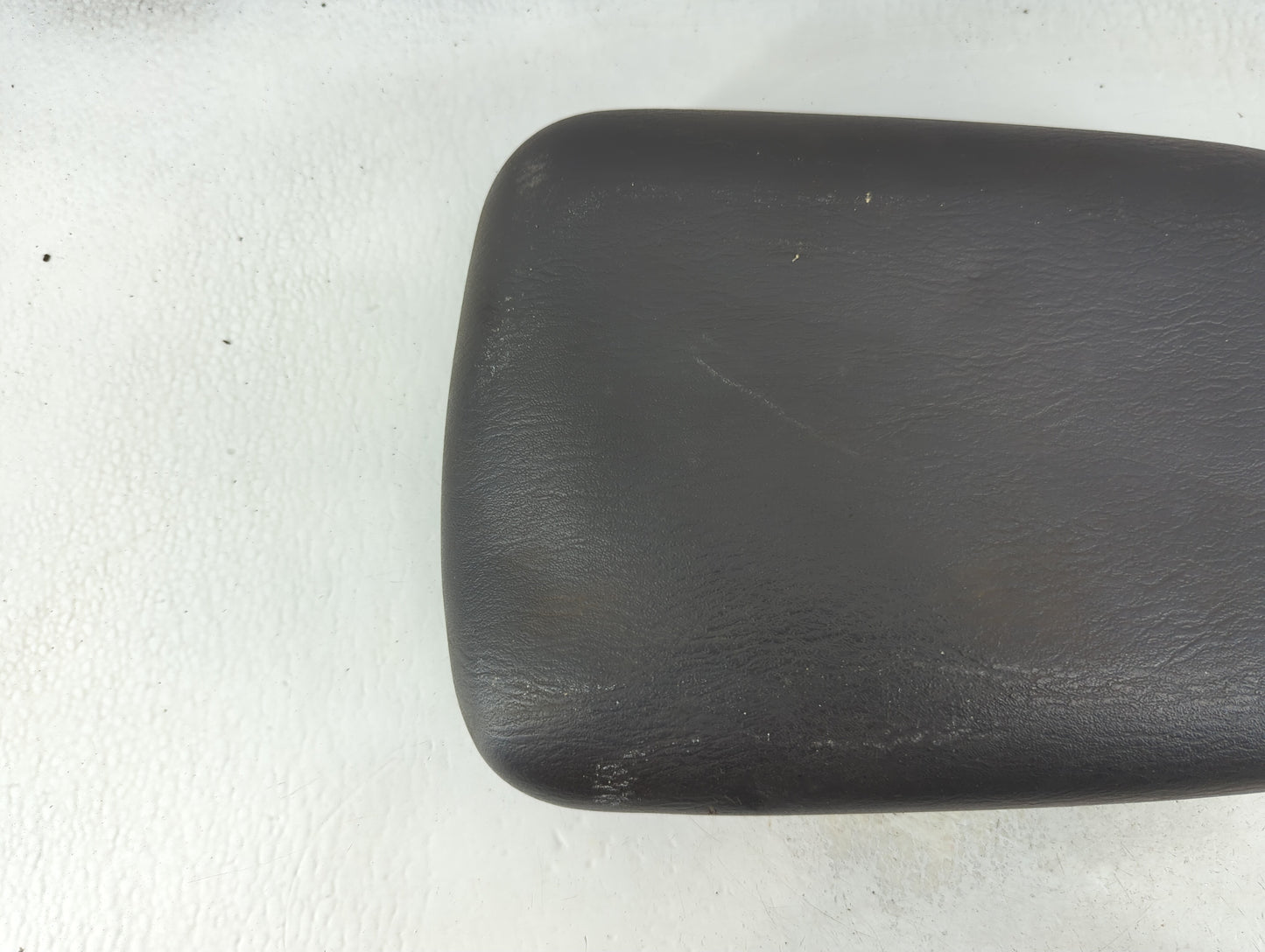 2000-2004 Jeep Grand Cherokee Center Console Armrest Cover Lid Fits Fits 2000 2001 2002 2003 2004 OEM Used Auto Parts - Oemu