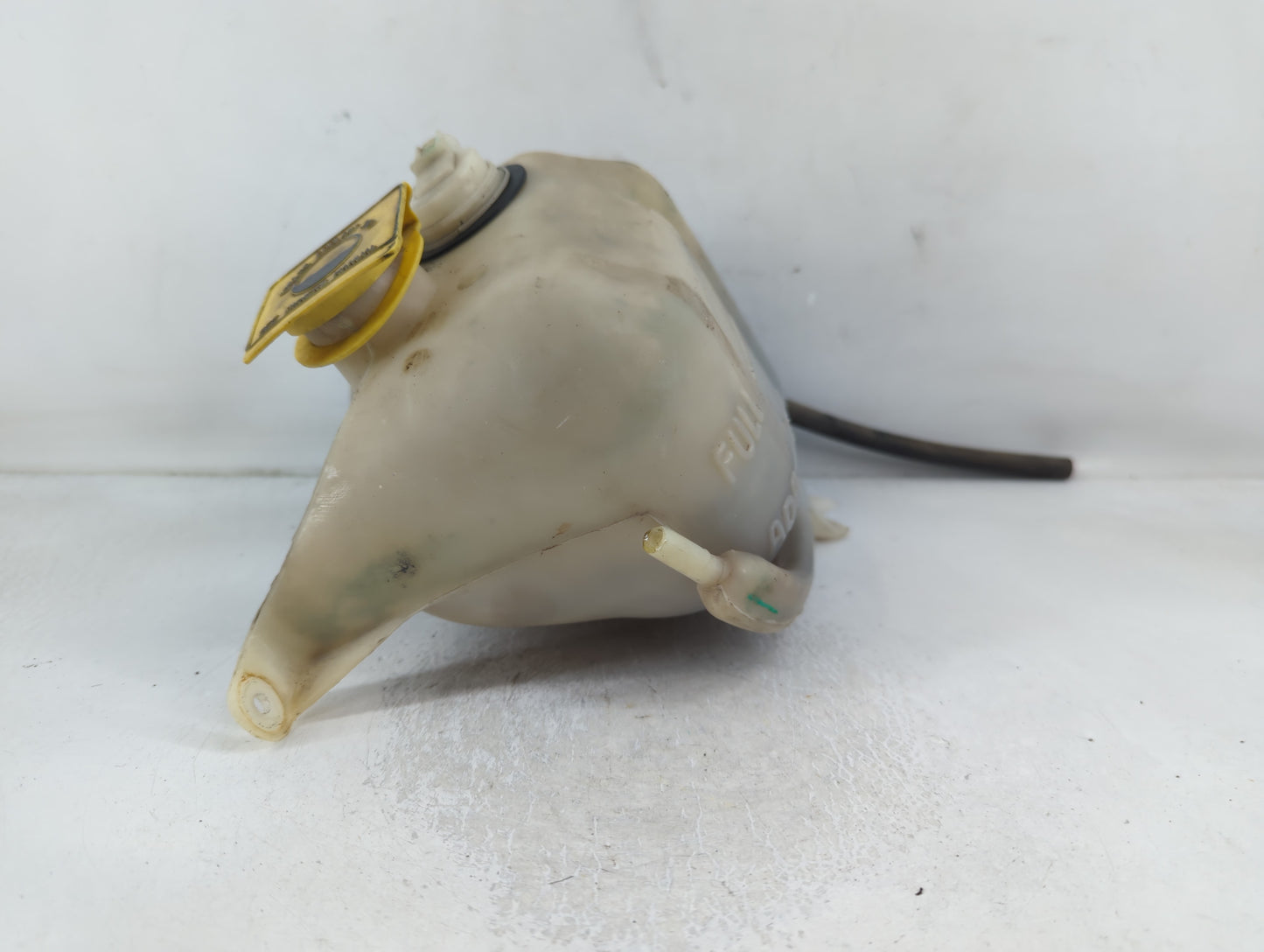 2000 Jeep Grand Cherokee Radiator Coolant Overflow Expansion Tank Bottle - Oemusedautoparts1.com