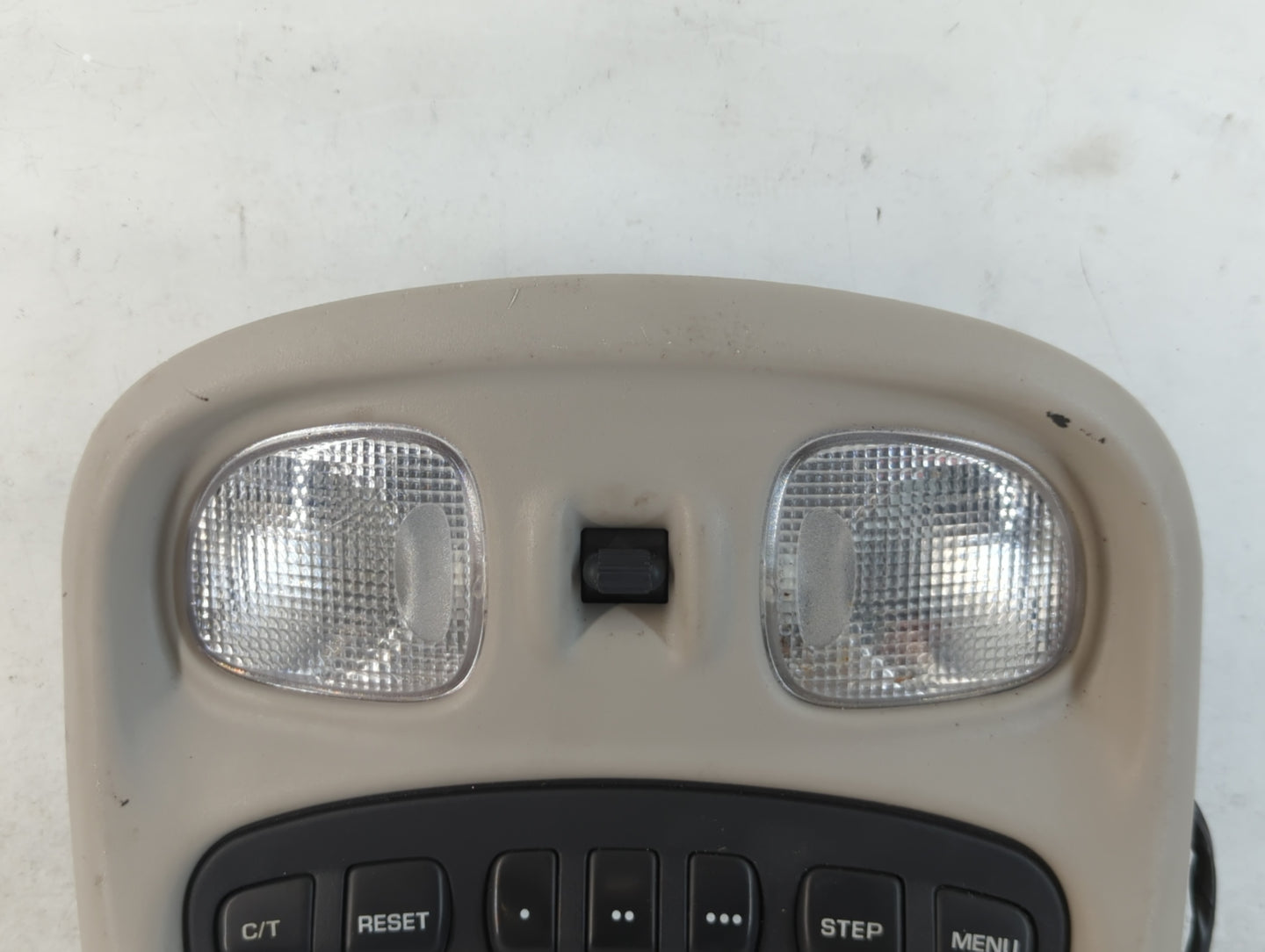2001 Jeep Grand Cherokee Overhead Roof Console Interior Dome Light - Oemusedautoparts1.com