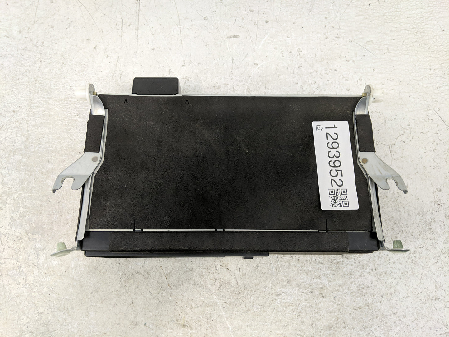1997-2001 Lexus Es300 Radio AM FM Cd Player Receiver Replacement P/N:86270-33040 Fits Fits 1997 1998 1999 2000 2001 OEM Used