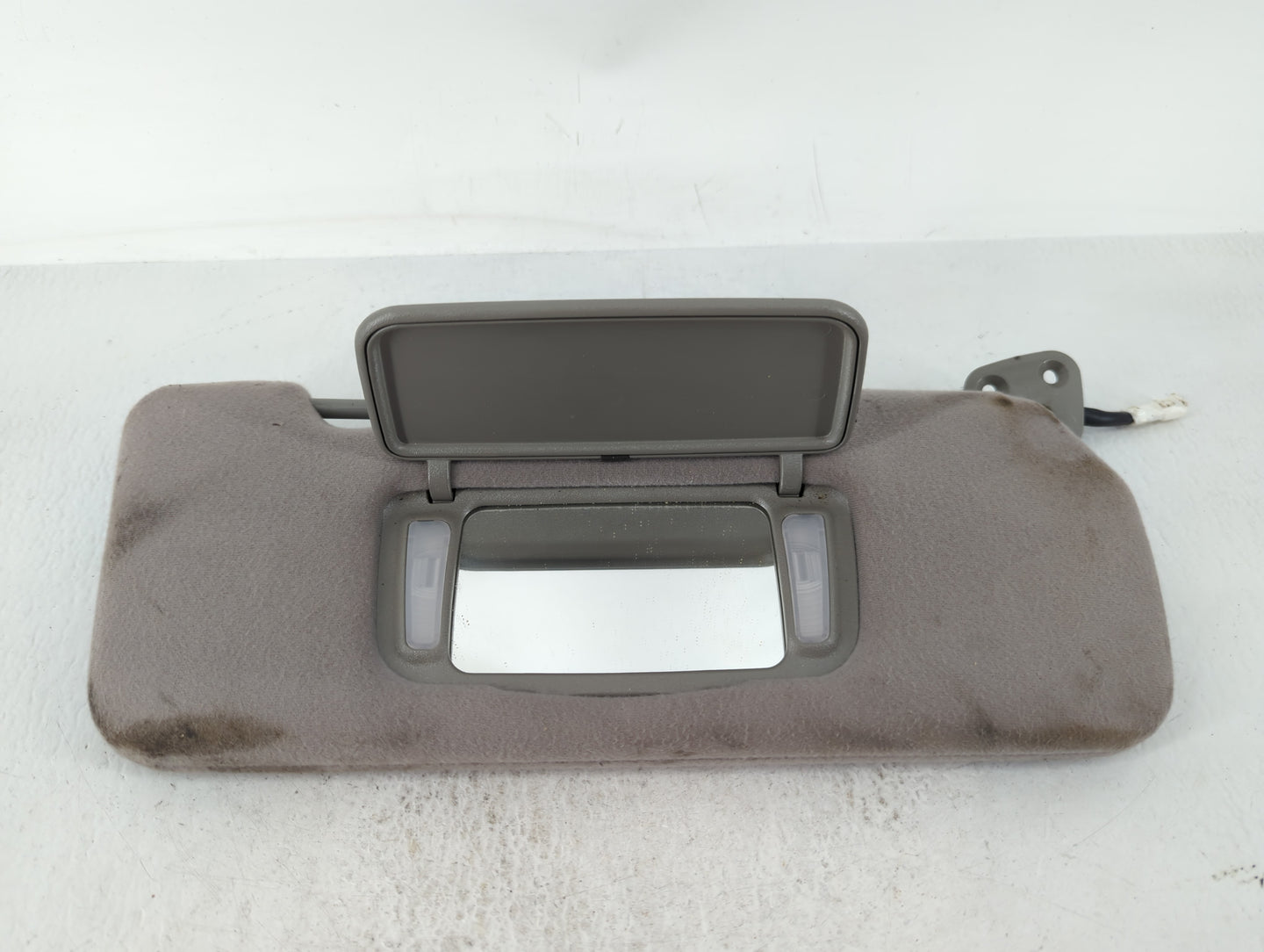 2000-2001 Lexus Es300 Sun Visor Shade Replacement Driver Left Mirror Fits Fits 2000 2001 OEM Used Auto Parts - Oemusedautopa