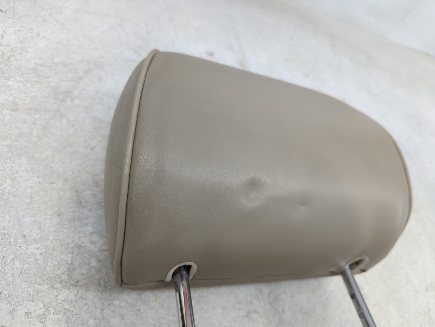2001 Lexus Gs300 Headrest Head Rest Front Driver Passenger Seat Fits OEM Used Auto Parts - Oemusedautoparts1.com