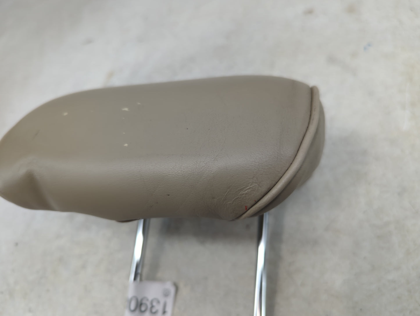 2001 Lexus Gs300 Headrest Head Rest Rear Center Seat Fits OEM Used Auto Parts - Oemusedautoparts1.com