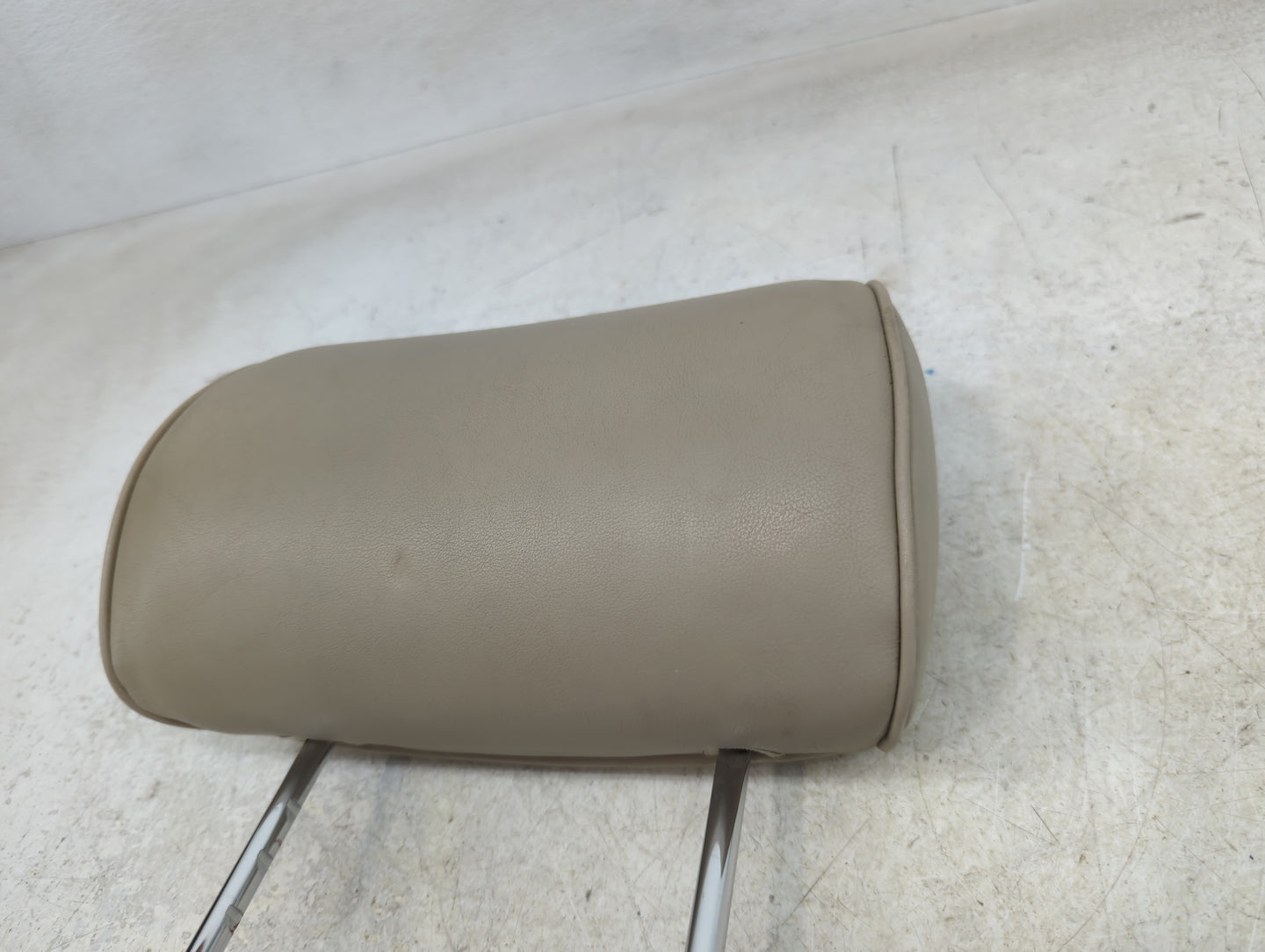 2001 Lexus Gs300 Headrest Head Rest Rear Center Seat Fits OEM Used Auto Parts - Oemusedautoparts1.com