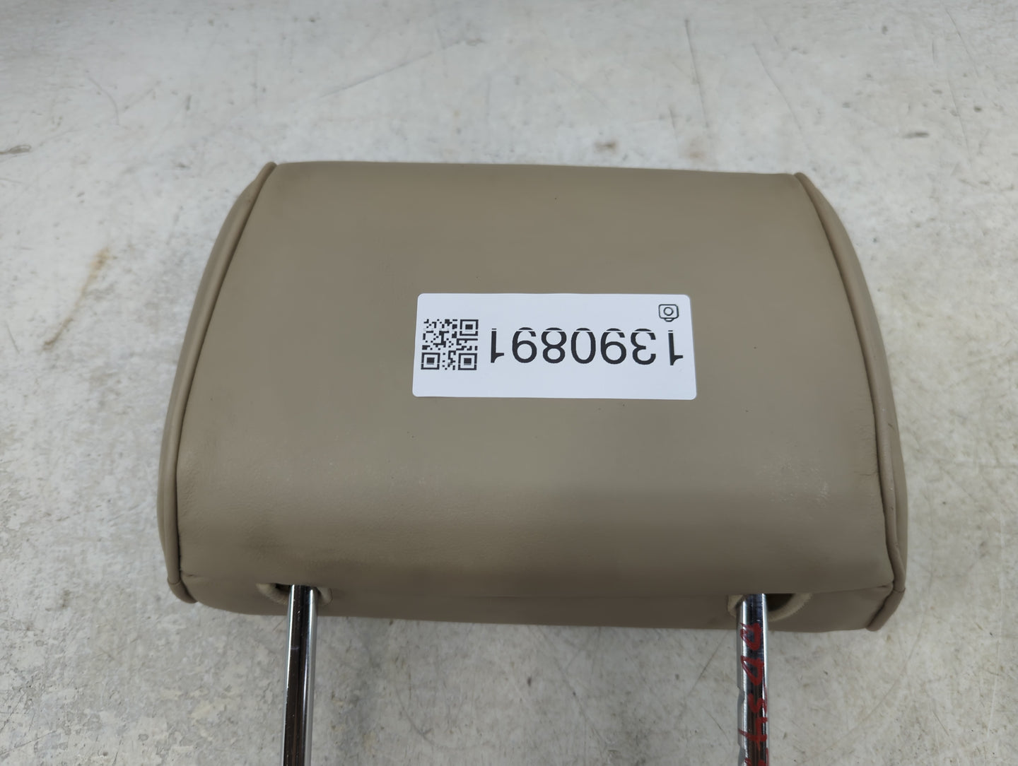 2001 Lexus Gs300 Headrest Head Rest Rear Center Seat Fits OEM Used Auto Parts - Oemusedautoparts1.com
