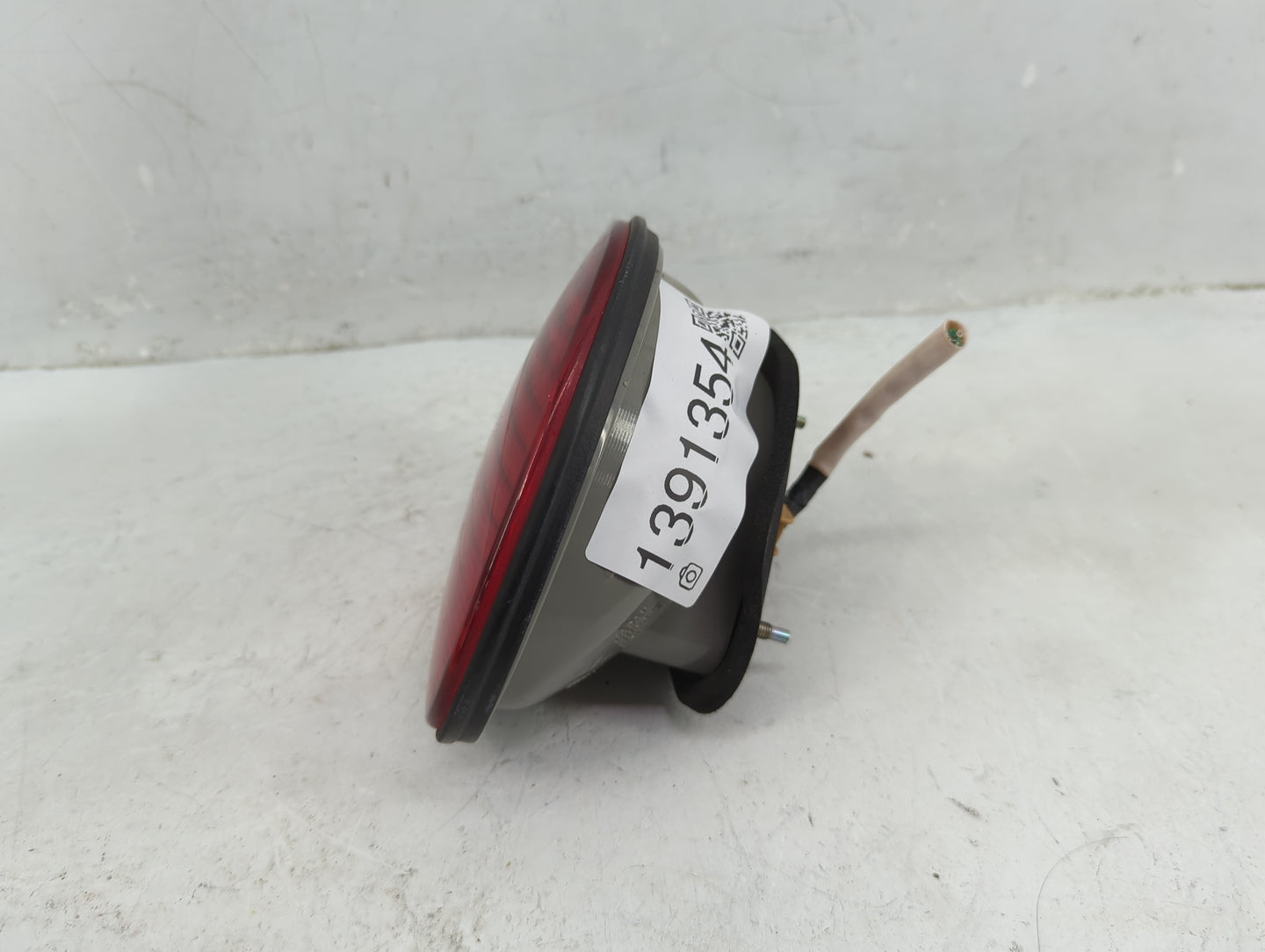 1998-2005 Lexus Gs300 Tail Light Assembly Passenger Right OEM Fits Fits 1998 1999 2000 2001 2002 2003 2004 2005 OEM Used Aut