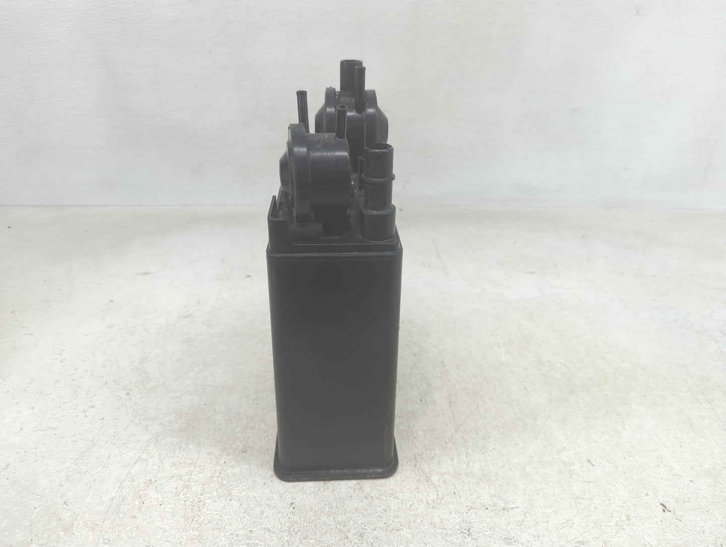 2001 Lexus Gs300 Fuel Vapor Charcoal Canister - Oemusedautoparts1.com