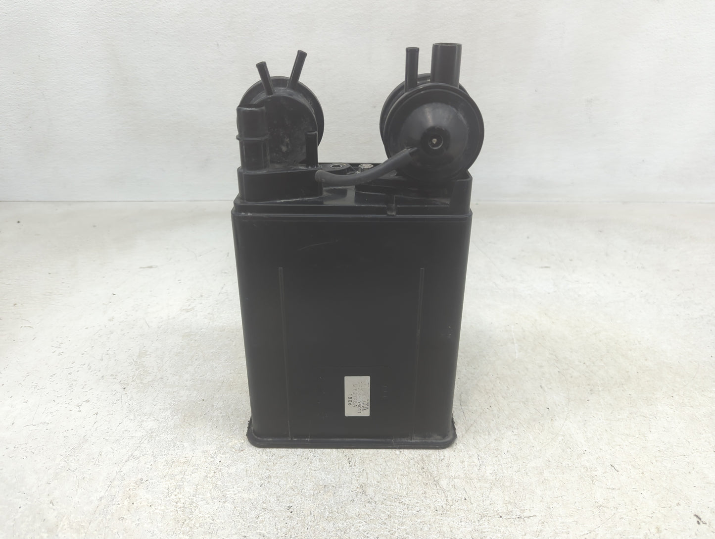 2001 Lexus Gs300 Fuel Vapor Charcoal Canister - Oemusedautoparts1.com