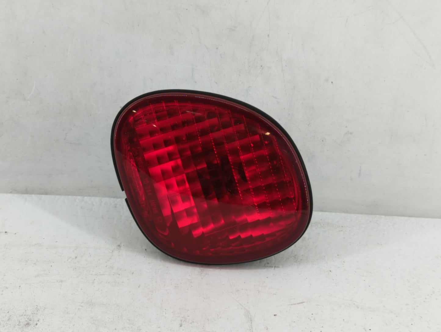 1998-2005 Lexus Gs300 Tail Light Assembly Passenger Right OEM Fits Fits 1998 1999 2000 2001 2002 2003 2004 2005 OEM Used Aut