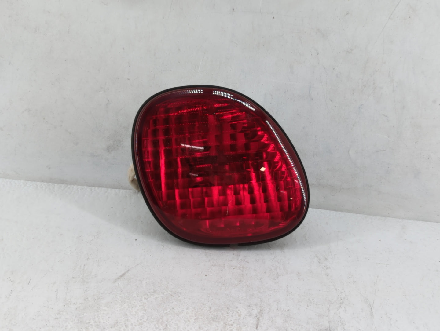 1998-2005 Lexus Gs300 Tail Light Assembly Driver Left OEM Fits Fits 1998 1999 2000 2001 2002 2003 2004 2005 OEM Used Auto Pa