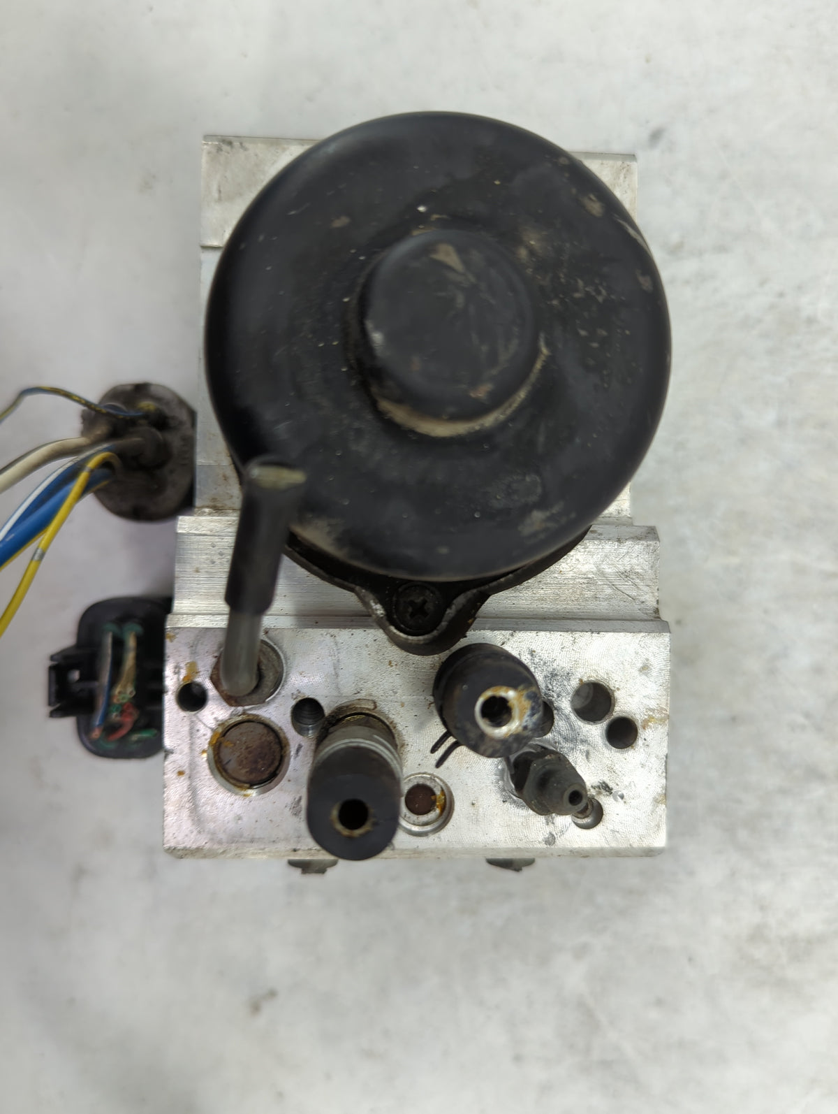 2001 Lexus Is300 Anti-Lock Brake ABS Pump Module Actuator OEM P/N:05B17923 Fits Fits 1997 OEM Used Auto Parts - Oemusedautop