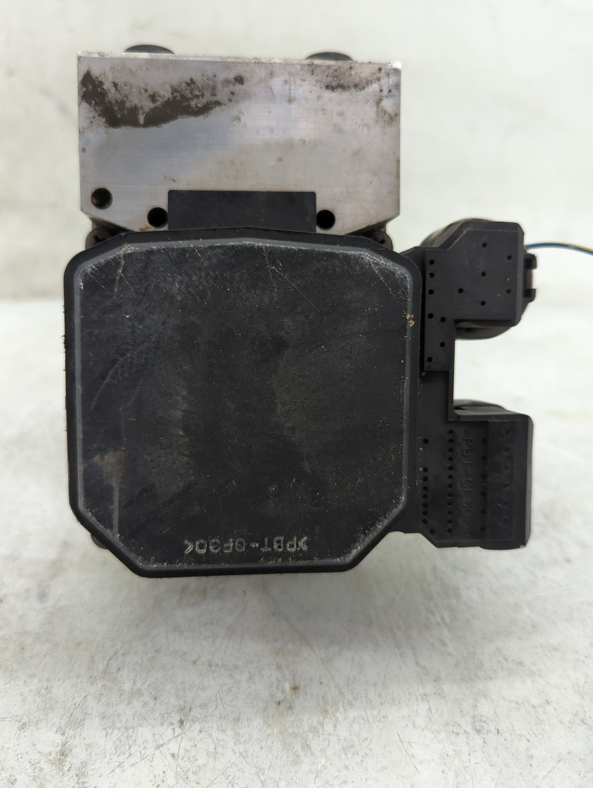 2001 Lexus Is300 Anti-Lock Brake ABS Pump Module Actuator OEM P/N:05B17923 Fits Fits 1997 OEM Used Auto Parts - Oemusedautop
