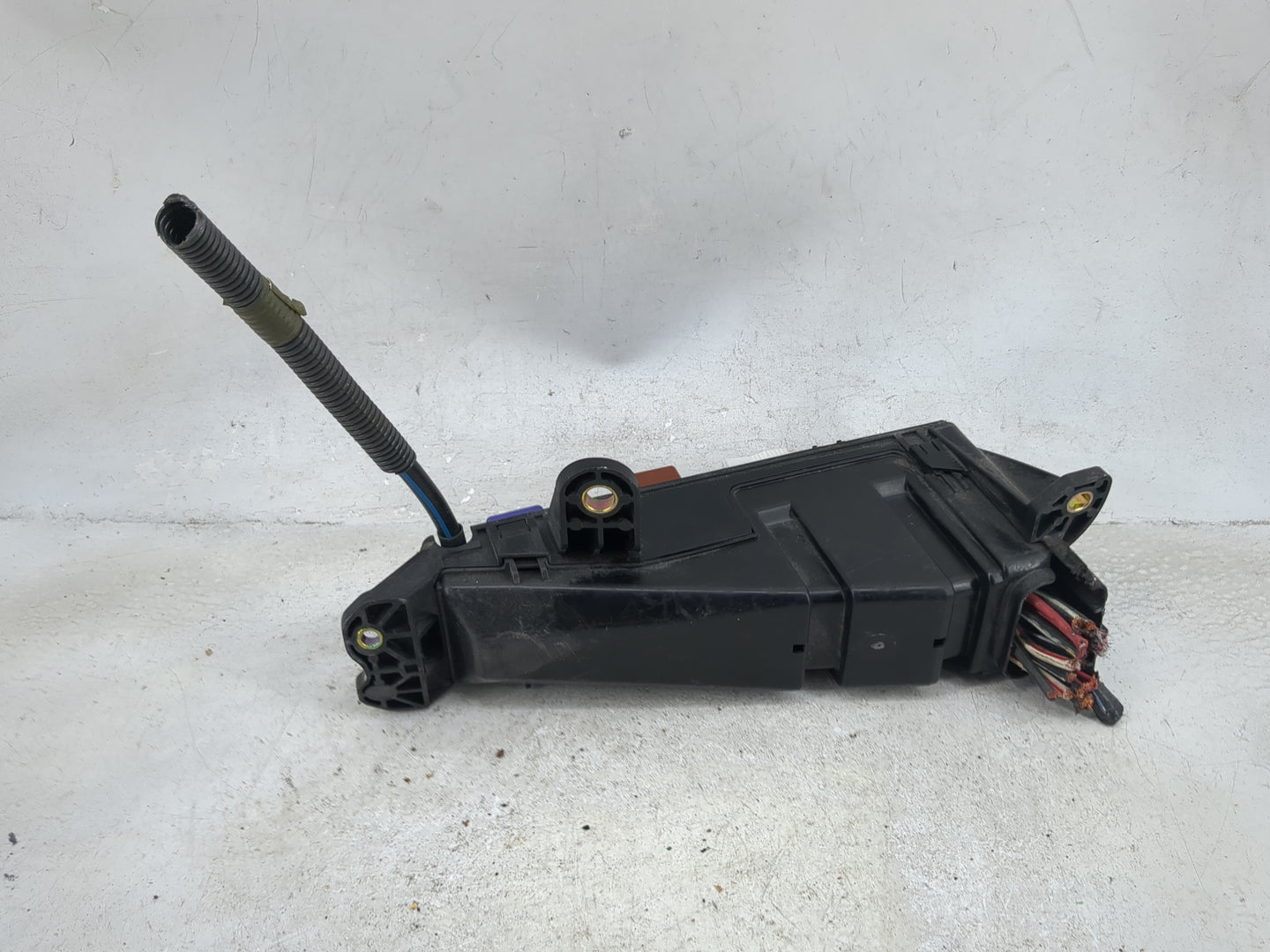 2001 Lexus Ls430 Fusebox Fuse Box Panel Relay Module P/N:82622-50010 Fits OEM Used Auto Parts - Oemusedautoparts1.com
