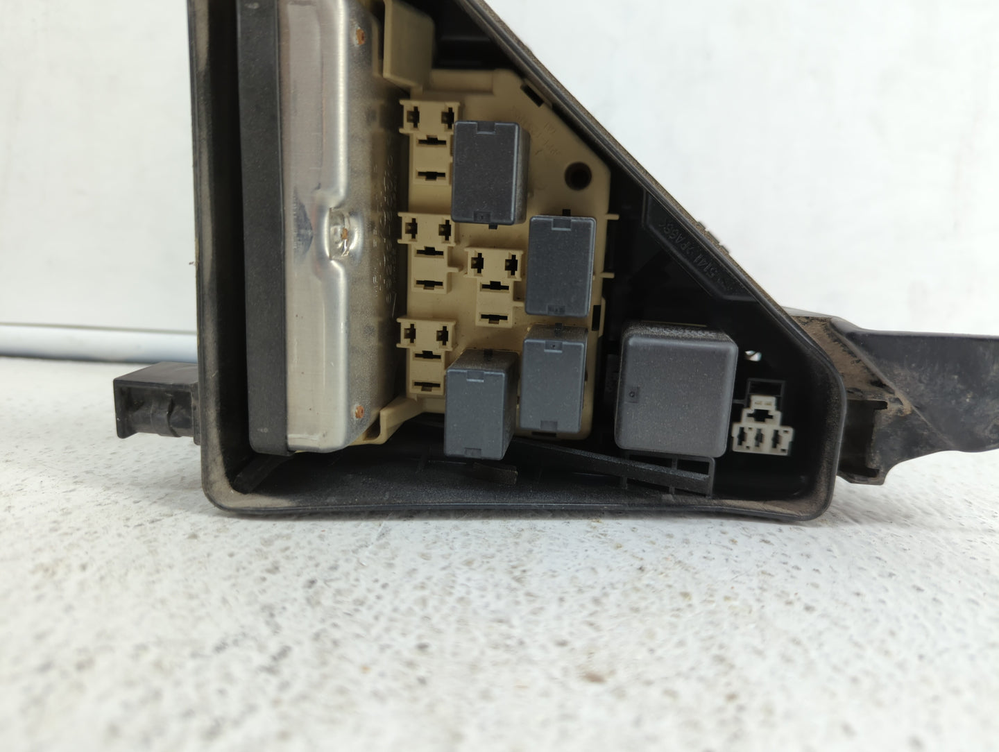 2001-2003 Lexus Ls430 Fusebox Fuse Box Panel Relay Module P/N:3280 YA1 Fits Fits 2001 2002 2003 OEM Used Auto Parts - Oemuse