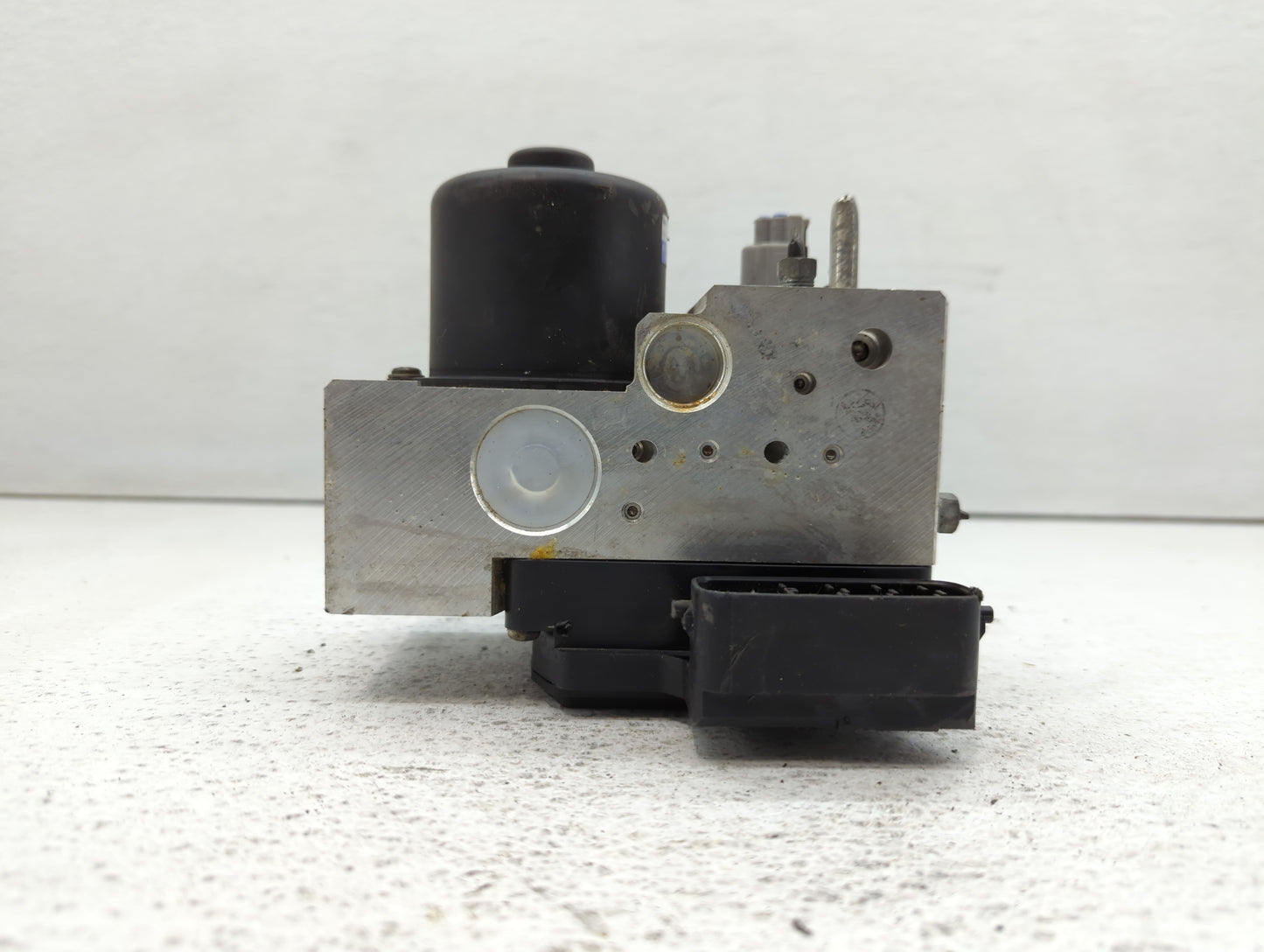 2001-2004 Lexus Ls430 ABS Pump Control Module Replacement P/N:44540-50020 Fits Fits 2001 2002 2003 2004 OEM Used Auto Parts 