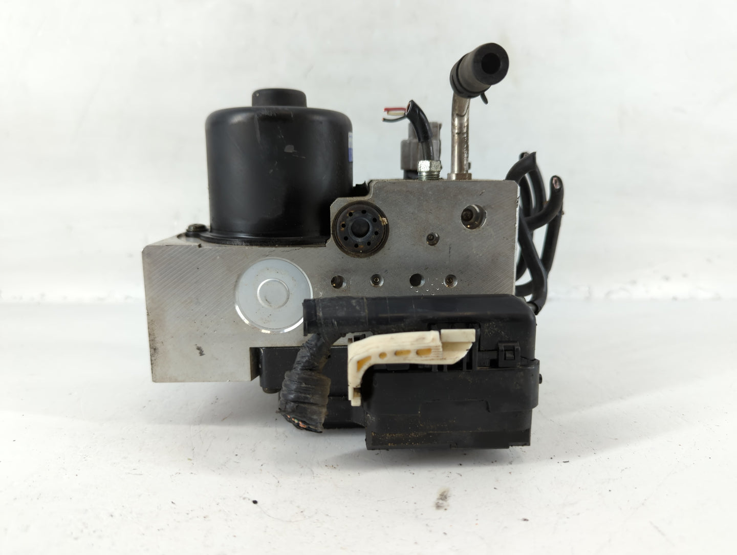 2001-2004 Lexus Ls430 ABS Pump Control Module Replacement P/N:44540-50020 Fits Fits 2001 2002 2003 2004 OEM Used Auto Parts 